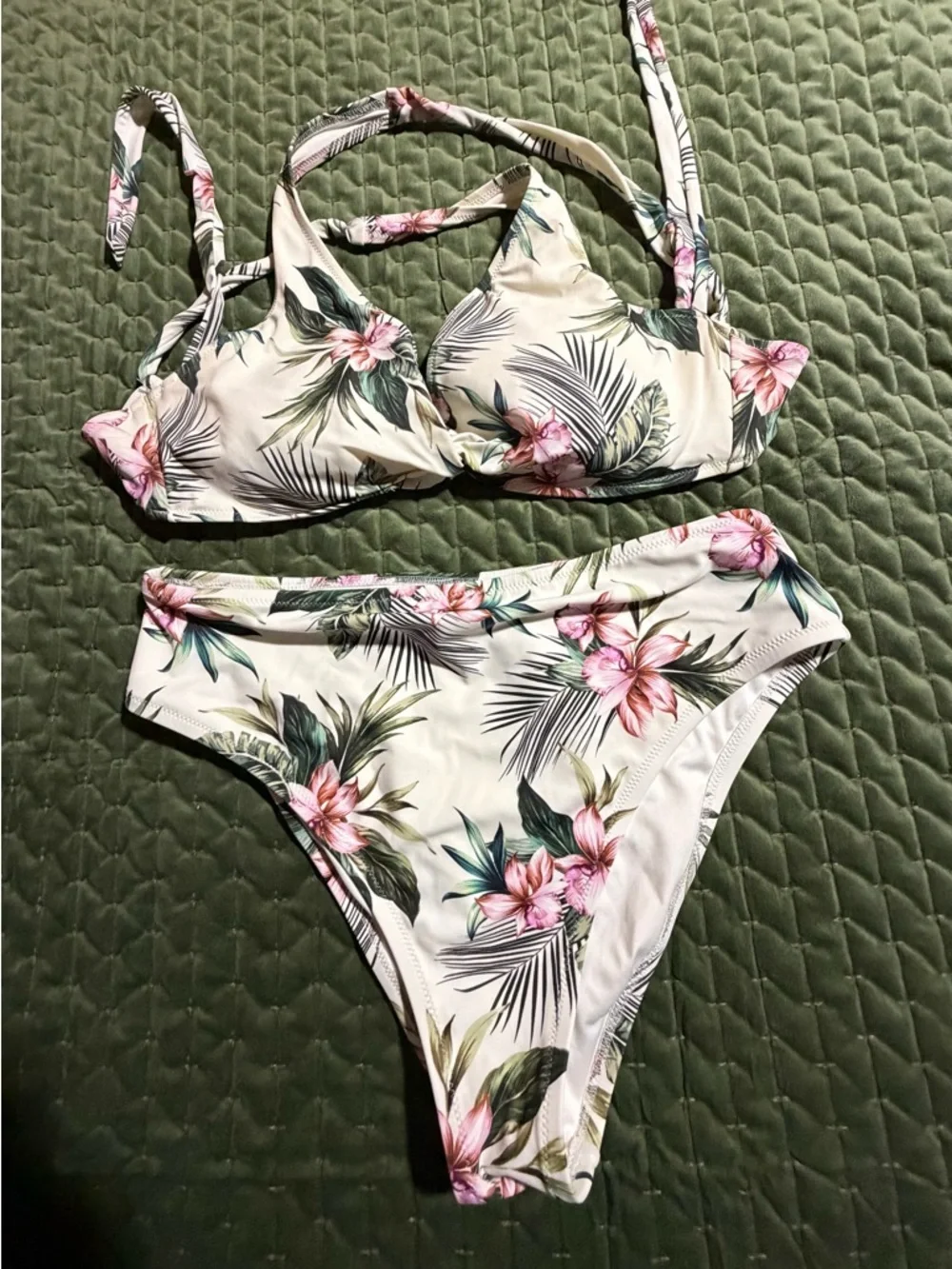 Shade & Shore floral high-waist bikini set white pink size 36D bottom size large